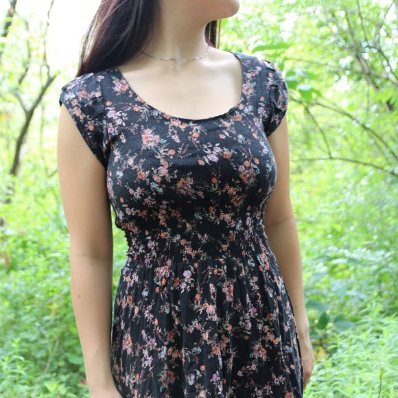 AMERICAN RAG FLORAL DRESS - Picture 1 of 3